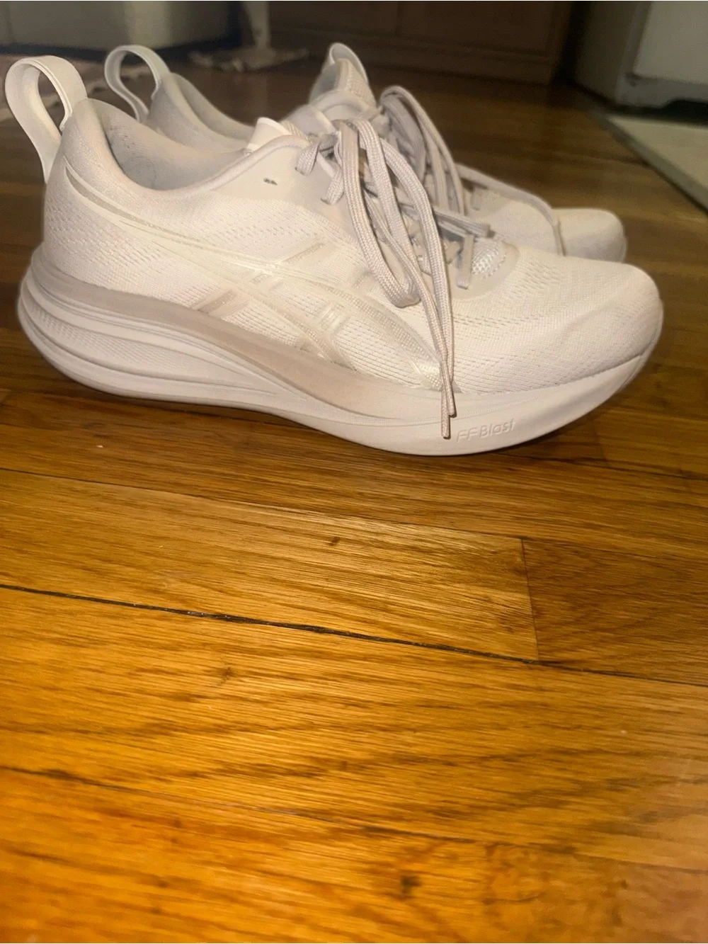 Asics Pulse 17 White Sneaker Women’s 9.5